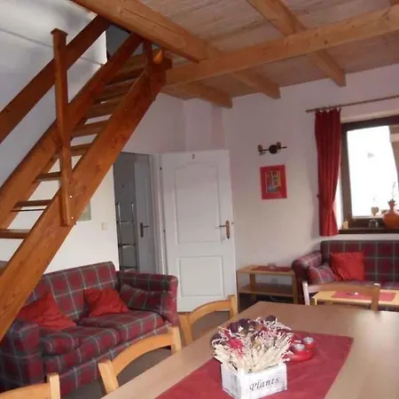 Apartamento 7 *